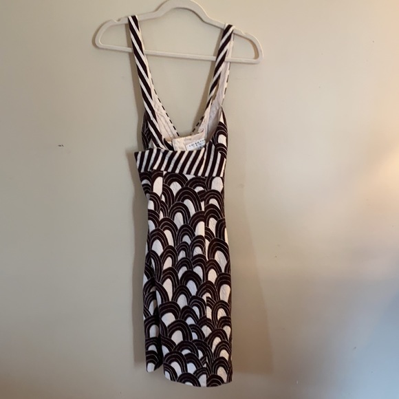 Trina Turk Sleeveless dress - Picture 2 of 4